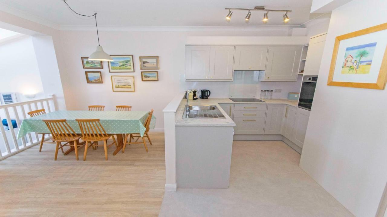 Clifton Court Apt 16 With Indoor Heated Pool & Sea Views Croyde Exterior foto